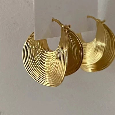 Zinc Alloy Ear Clips Gold Earrings Mother's Gift Women's Jewely