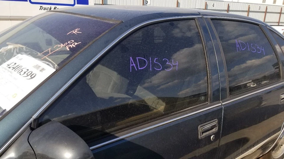 96 CHEVY CAPRICE POWER DOOR FRONT LEFT DRIVER GREEN Foto 4 de 4