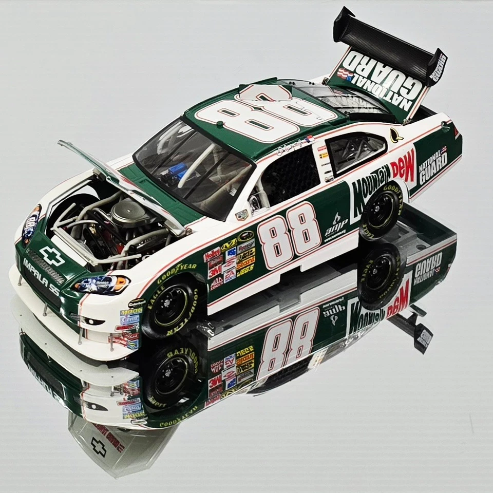 DALE EARNHARDT JR 2008 RETRO MOUNTAIN DEW SPECIAL 1/24 ACTION - Image 4 of 4