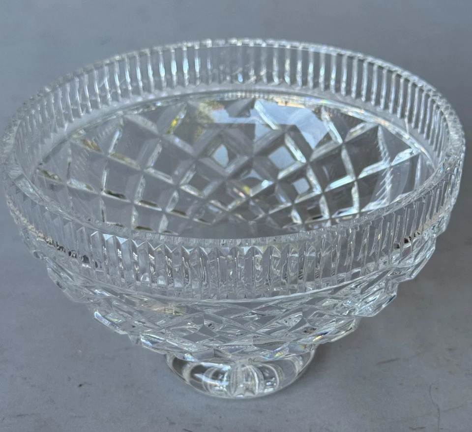 Cuenco con patas vintage de cristal Waterford con patrón "Killeen" Foto 4 de 4