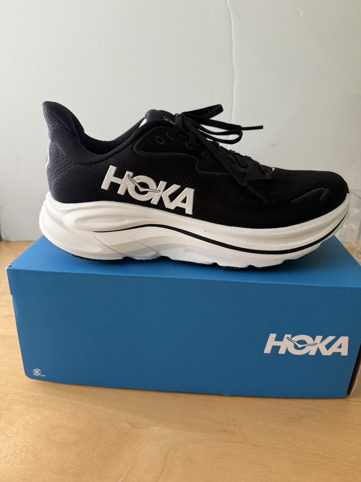SAOLA Scarpe da corsa HOKA One Clifton 10 1162030 BLK WHT uomo 8 5D NUOVE