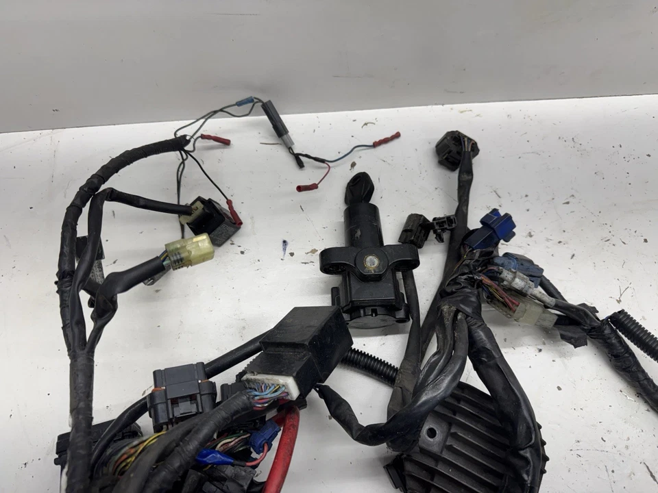 Yamaha YZF R6 R6R 2008-2016 motor principal cableado arnés telar de cables Foto 4 de 4