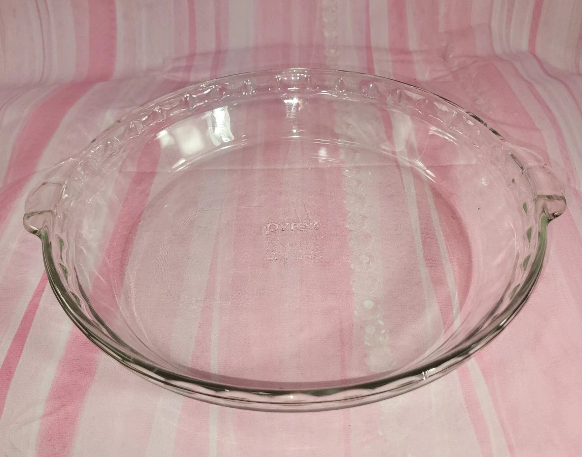 Vintage Pyrex Pie Plate Scalloped Fluted Edge #229 9.5 in Made in USA