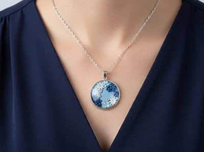 Halskette Kette Mit Anhänger Blau Weiß Silber Blumen Edelstahl Damen Geschenk - Bild 1 von 4