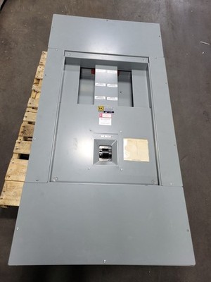 Square D 037997-494 HCM I-Line Panelboard 300 Amp 480V 3PH 3W 18 Space LA36300