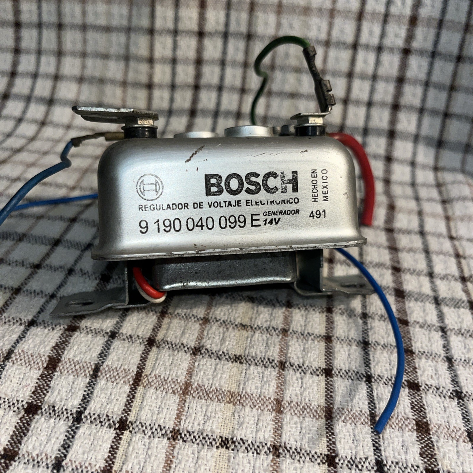 Bosch 14V Electronic Voltage Regulator #9 190 040 099 E  T263