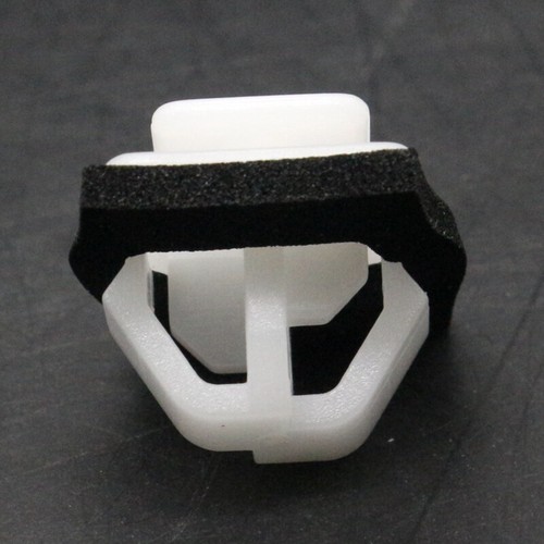 15Pcs Fits Hyundai Accent 8775835010 Fender Body Side & Rocker Retaining Clip - Picture 3 of 4
