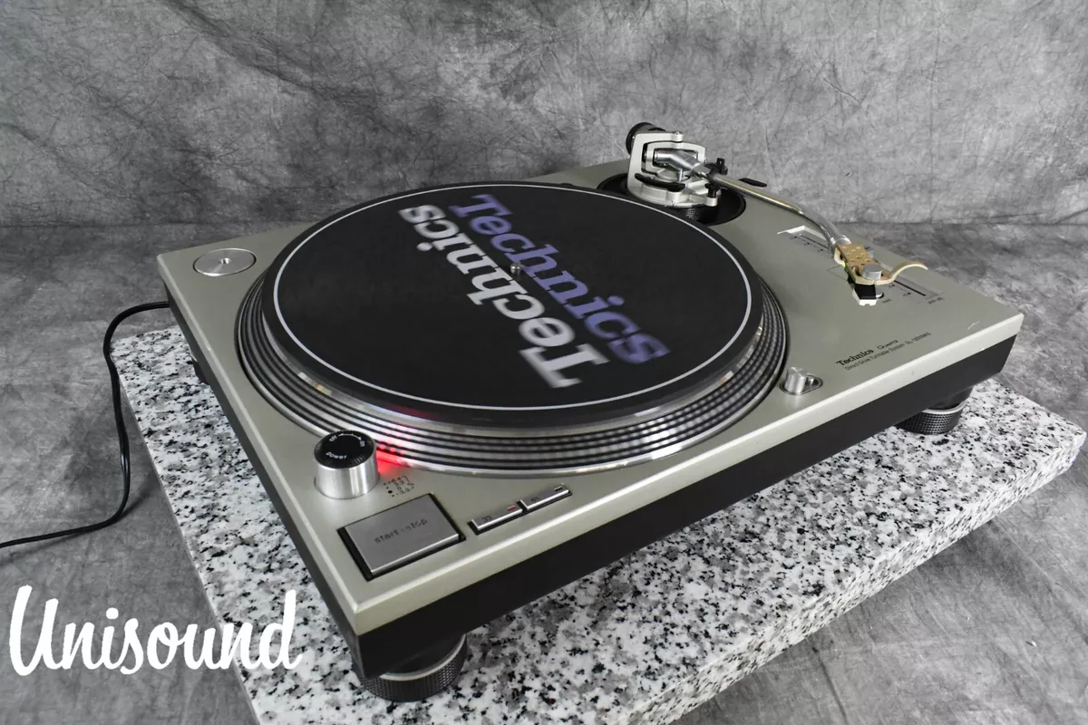 Technics SL-1200MK5 Silver direct drive DJ turntable in Very Good condition.