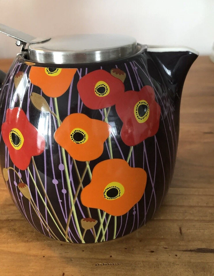 Vintage Poppy Design Tea Forte 24oz PUGG Teapot W/Stainless Steel Attached Lid - Image 4 of 4