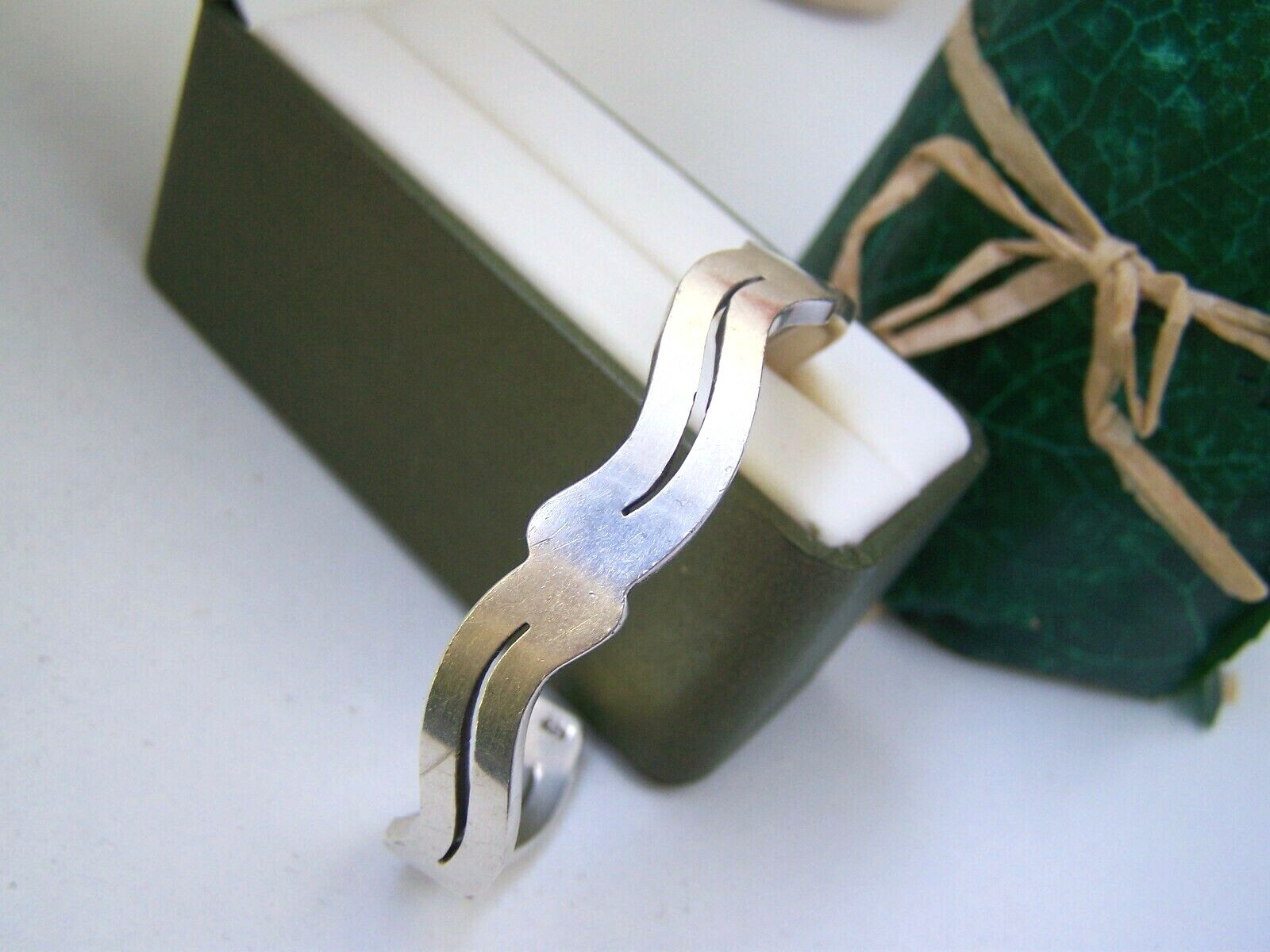 GORGEOUS STYLISH SOLID STERLING SILVER MODERNIST … - image 5