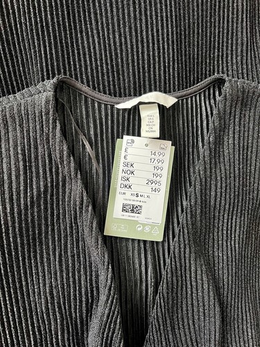 H&M Black Shimmer Long Sleeve Wrap Dress Size Small (New) - Picture 6 of 10