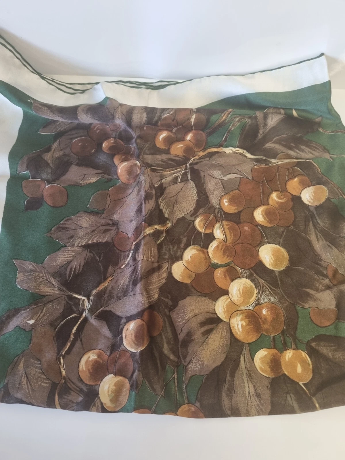 Hand Roll Edge Silk Scarve