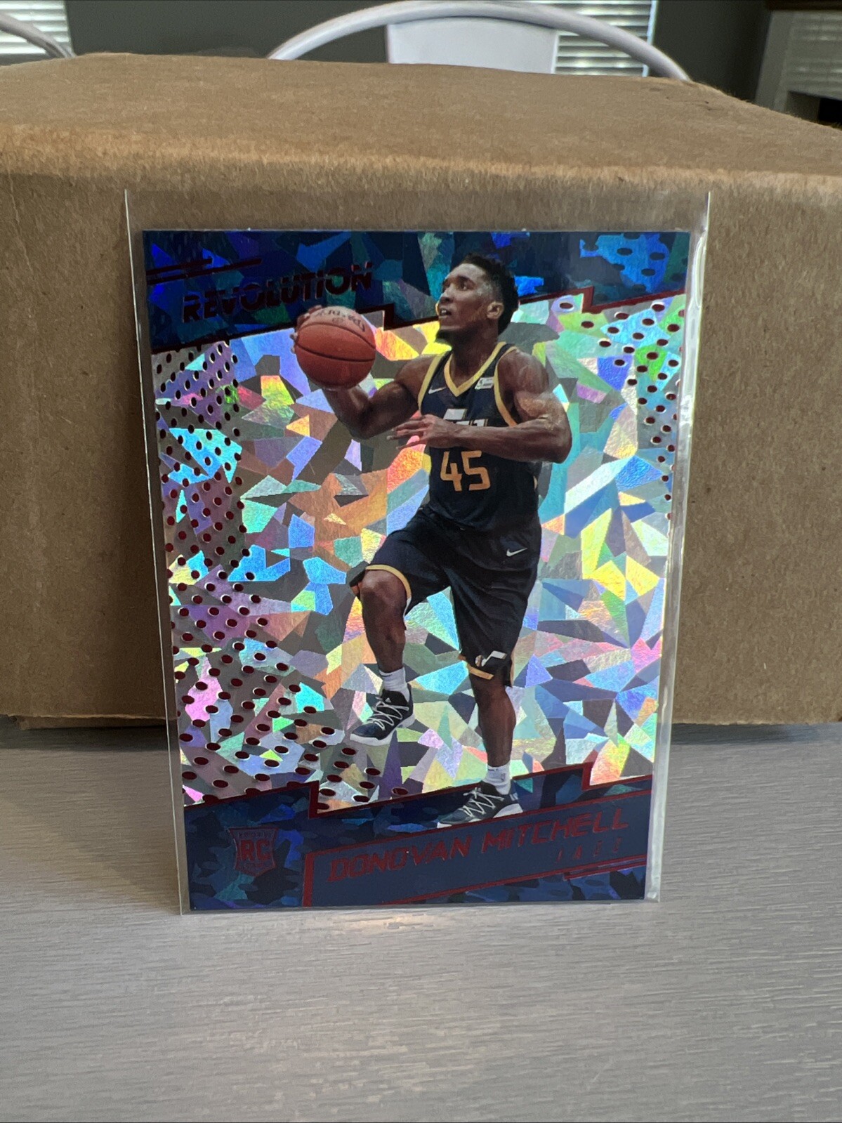 2017-18 Panini Revolution - Rookies Chinese New Year #125 Donovan Mitchell (RC)