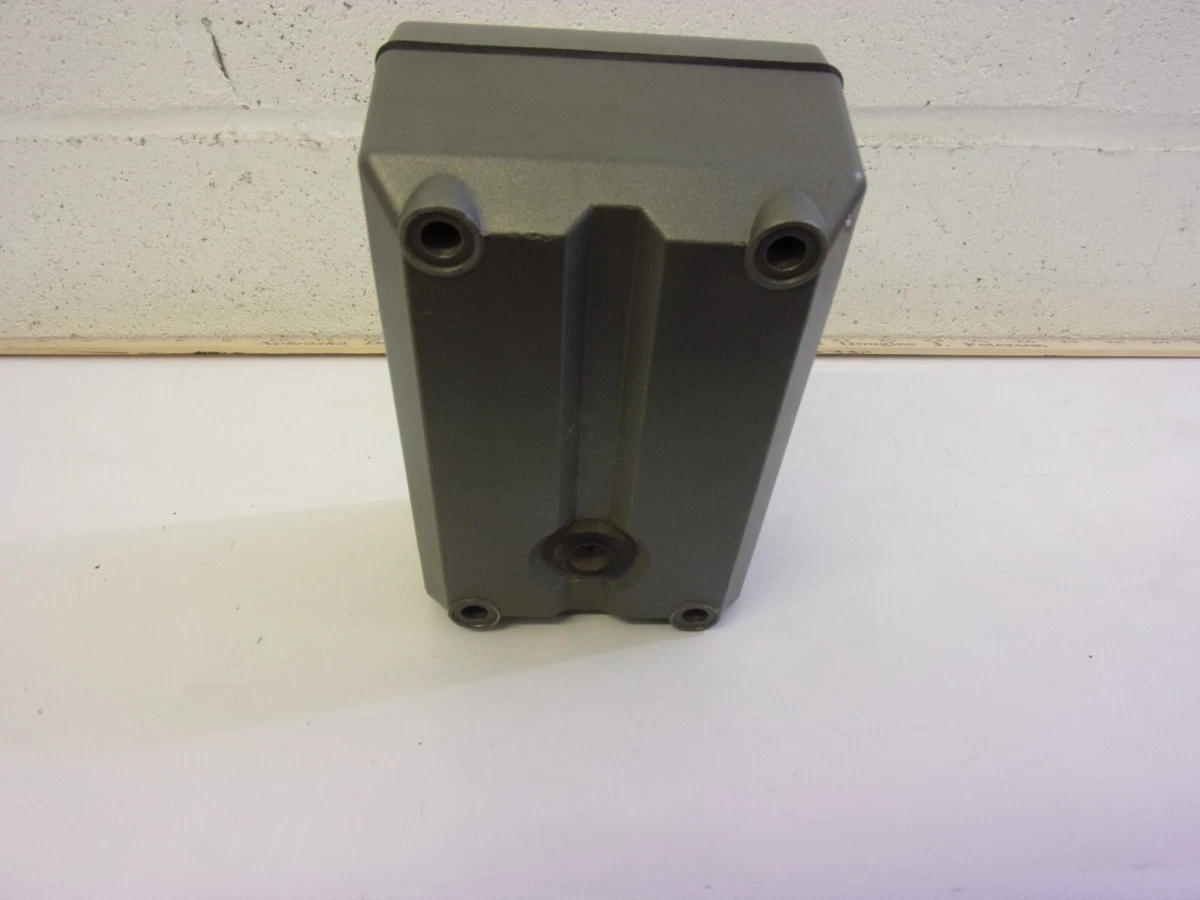 【超歓迎】 TCIV-6 Vingtor Stentofon Industrial Intercomモジュール