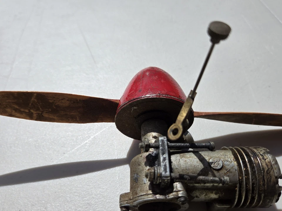 Vtg Fox Engineering 35 Stunt RC Airplane Plane Engine Free Flight Untested READ - Image 4 of 4