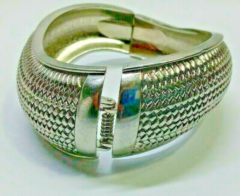 SILVER TONE SPRING OPENING WEAVE DESIGNED THICK B… - image 4