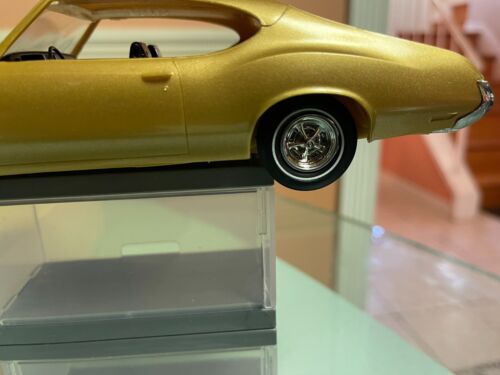 WALKING ON-BROADWAY! (RARE) AMT PROMO '70 GLD OLD 442 W/BOX & BONUS DISPLAY CASE - Picture 7 of 23
