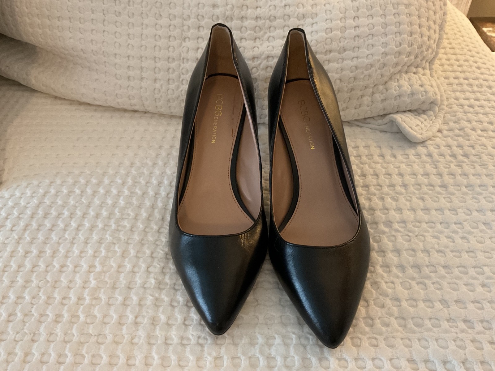 BCBGeneration Black Pointed Toe Pumps Women’s Siz… - image 2