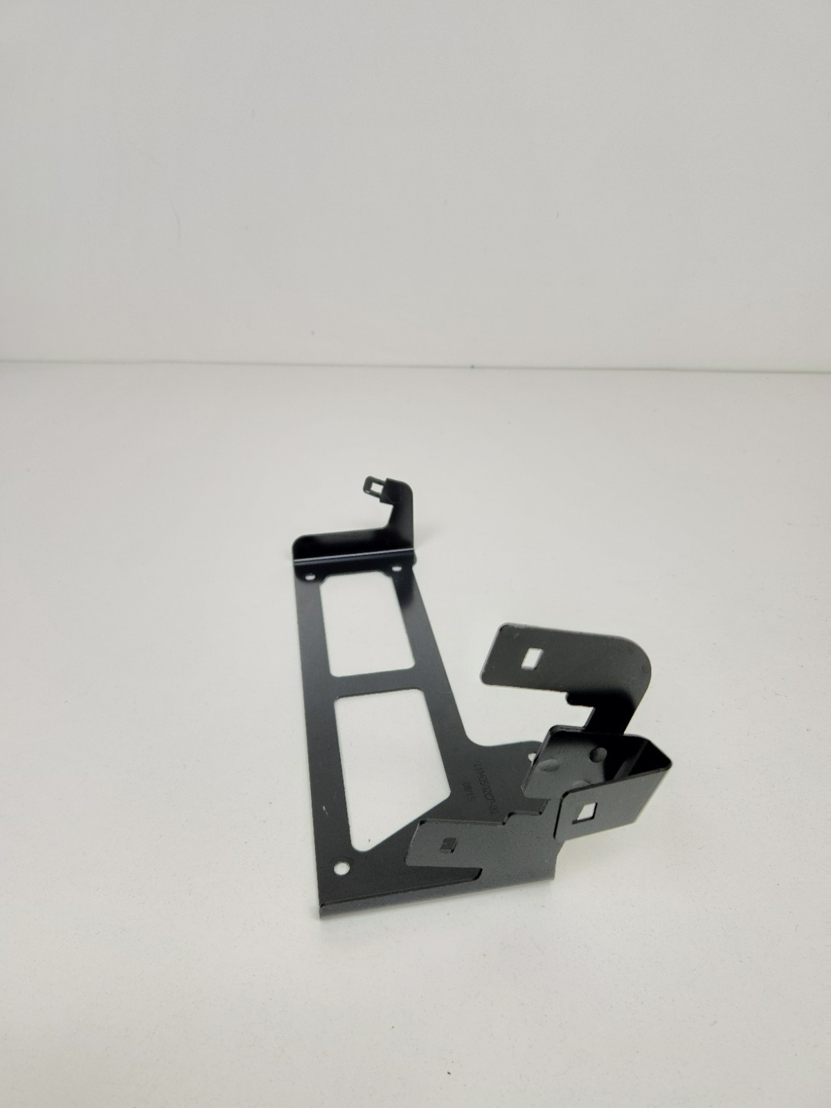 2015-2017 MCLAREN 675LT REAR POWER DISTRIBUTION FUSE BOX SUPPORT MOUNT BRACKET 