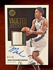 2018 Panini	Encased Vaulted Veteran Patch Auto /10 Bucks Malcolm Brogdon Damage