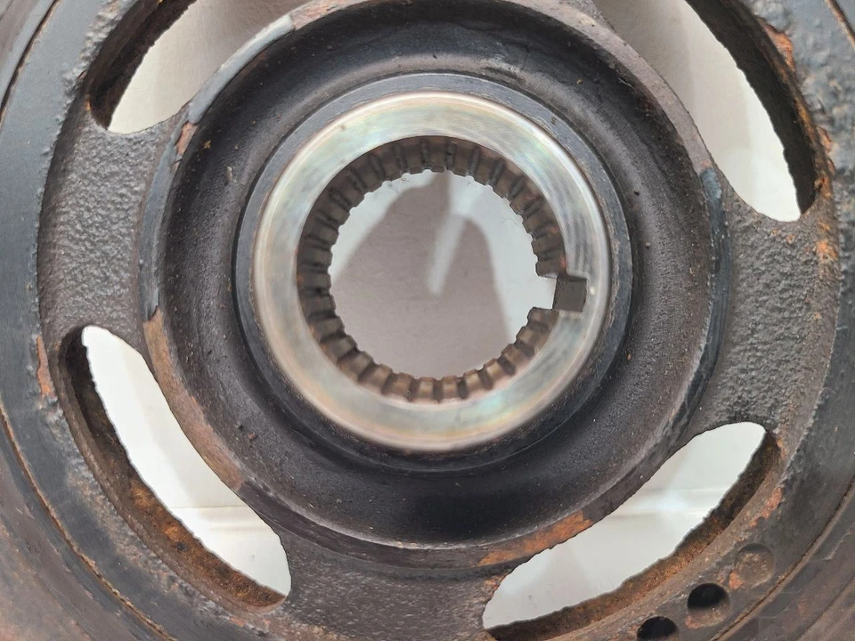 Equilibrador armónico Honda CR-V 2007-09 (2,4 L/construido en Japón) con perno y llave Foto 4 de 4