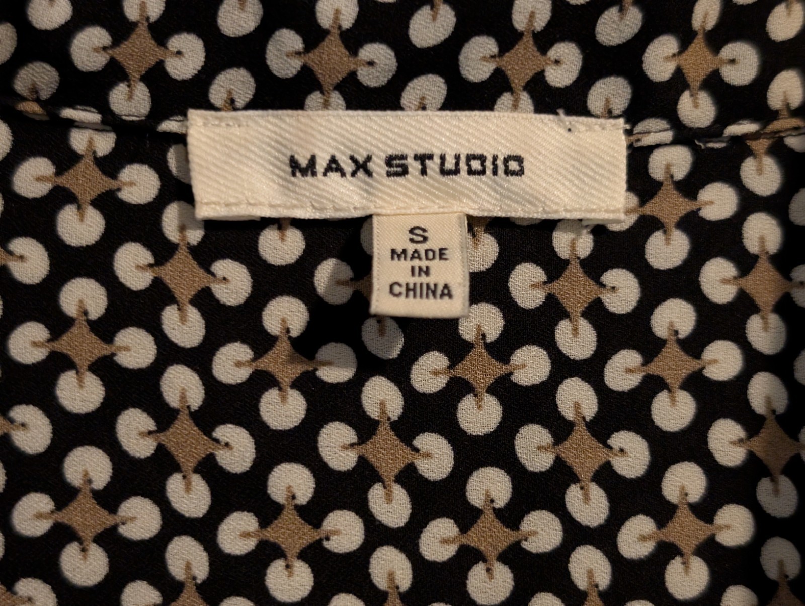 Max Studio Geometric Patterned Long Sleeve Button… - image 9