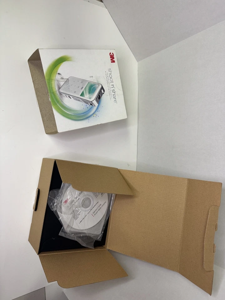 3M Shoot 'N Share Camcorder and Projector Combo with Charger, USB, and AV Input - Image 4 of 4