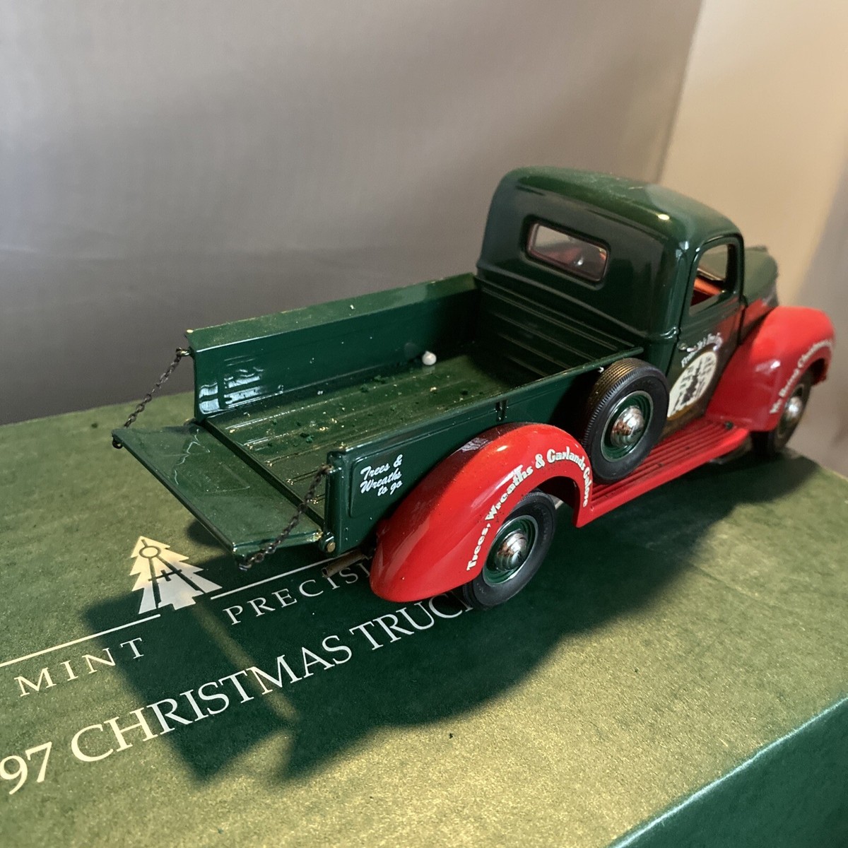 1940 Ford Pickup Truck,1997 Christmas Franklin,Mint w/tree Limited