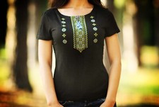 Vyshyvanka Traditional Embroidered Women Ukrainian t-shirt Ethnic Size M