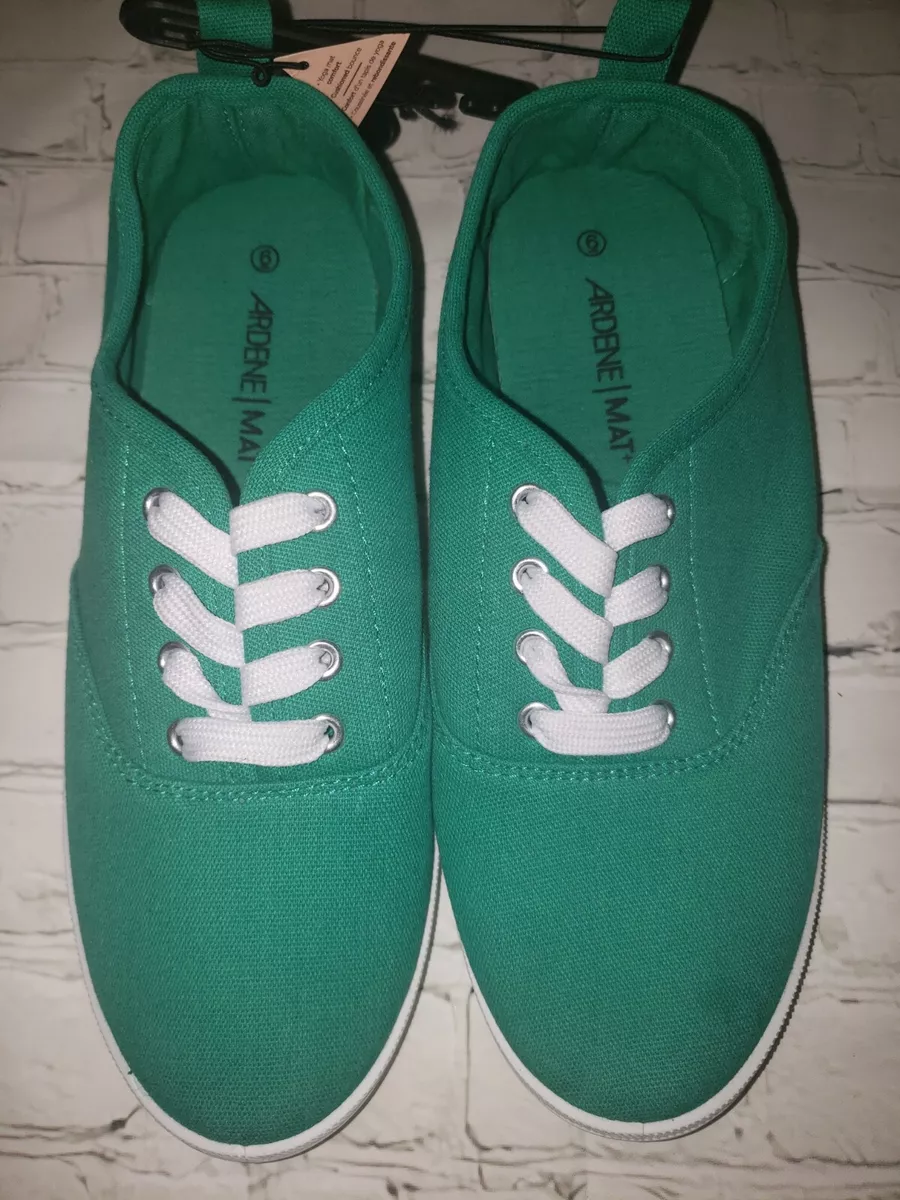 NWT Ardene Size 6 Green Yoga Mat Flat Lace Up Canvas Sneaker Shoes Women's