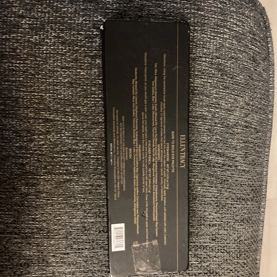 Ellen Tracy Bare To Bold Palette With Eyebush Amd Liner - Image 2 of 4