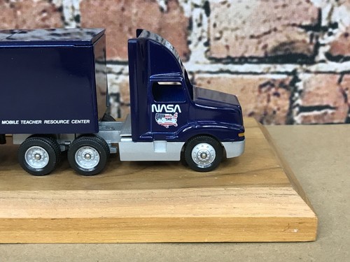 NASA Project Laser Semi Truck Presented to Thiokol Advertising Display Award - Picture 8 of 11