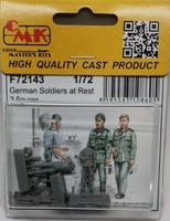 MW22 Cmk F72143 German Soldiers At Rest Ww Ii 1/72 Figure