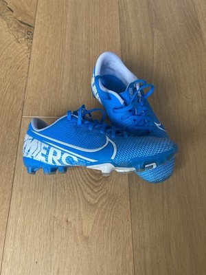 Nike Stollenschuhe Fussballschuhe Größe 32, Sehr guter Zustand; Modell Merc