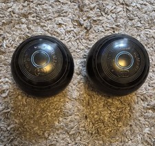 Almark Clubmaster 0 Medium Lawn Bowls BB 0 K98 Set of 2 Good Condition