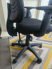 Black Fabric Operator/Task Office Chair w Armrests, Swivel, Casters, Assembled