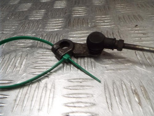 Suzuki LS650 Savage Gear Lever Pedal & Linkage - Picture 6 of 9