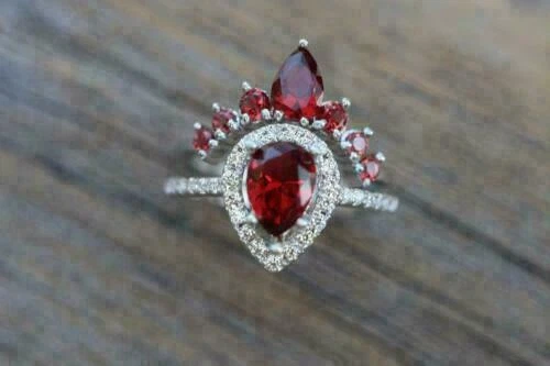 Juego de anillos de compromiso con halo de oro blanco de 14 quilates granate creado en laboratorio de 3,50 quilates talla 6 Foto 3 de 4