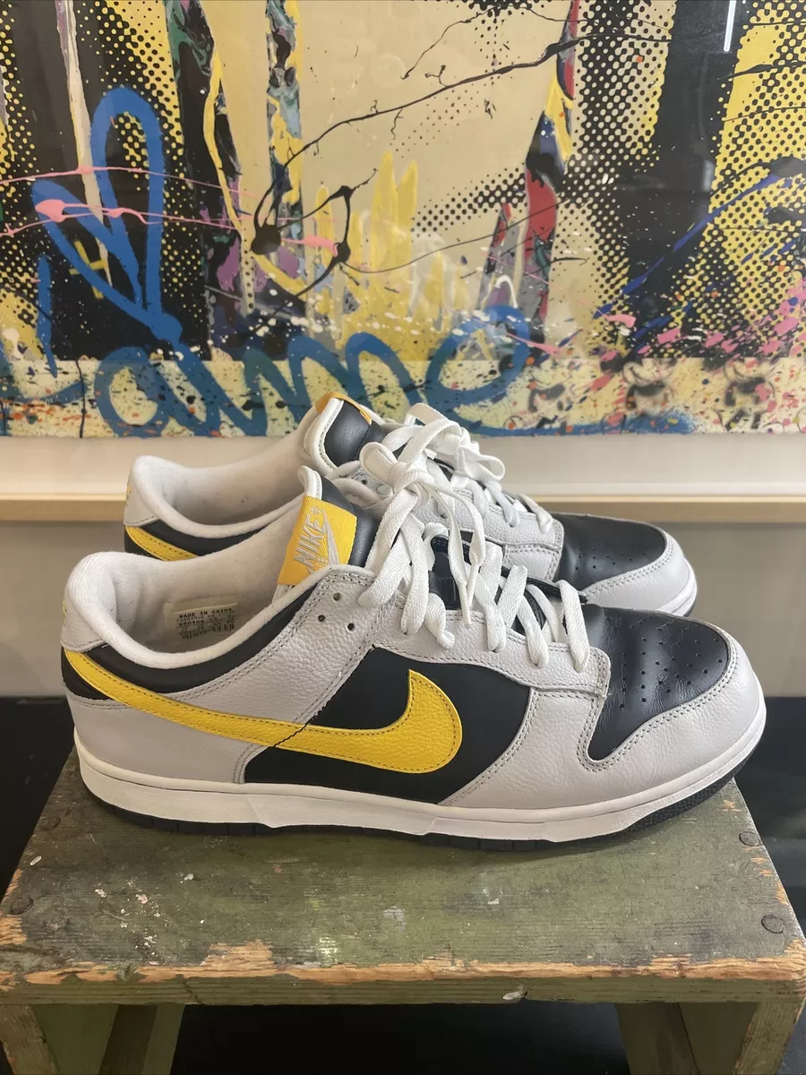 black and yellow dunks low