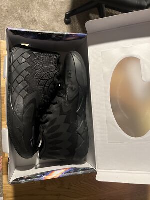 basketball shoes size 13 Black M.E.L.O Subject 1
