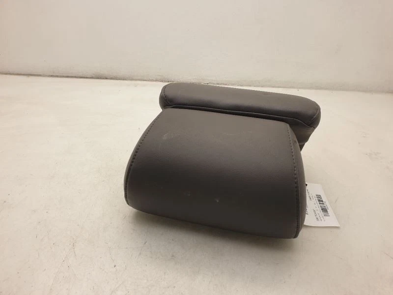 2007 TOYOTA SOLARA SLE 3 PIECE REAR LEATHER HEADREST SET - Image 4 of 4