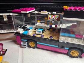 LEGO KPOP Demon Hunters & Friends Set 41106 Pop Star Tour Bus FULLY ASSEMBLED!