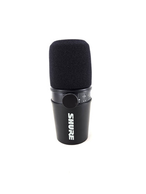 Shure MV7 Dynamic Vocal Microphone Cardioid Form Factor USB/XLR