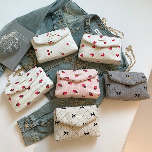 Large Capacity Crossbody Bag Cute Cherry Bucket Bag Corduroy Bag Daily Life - Picture 11 of 18