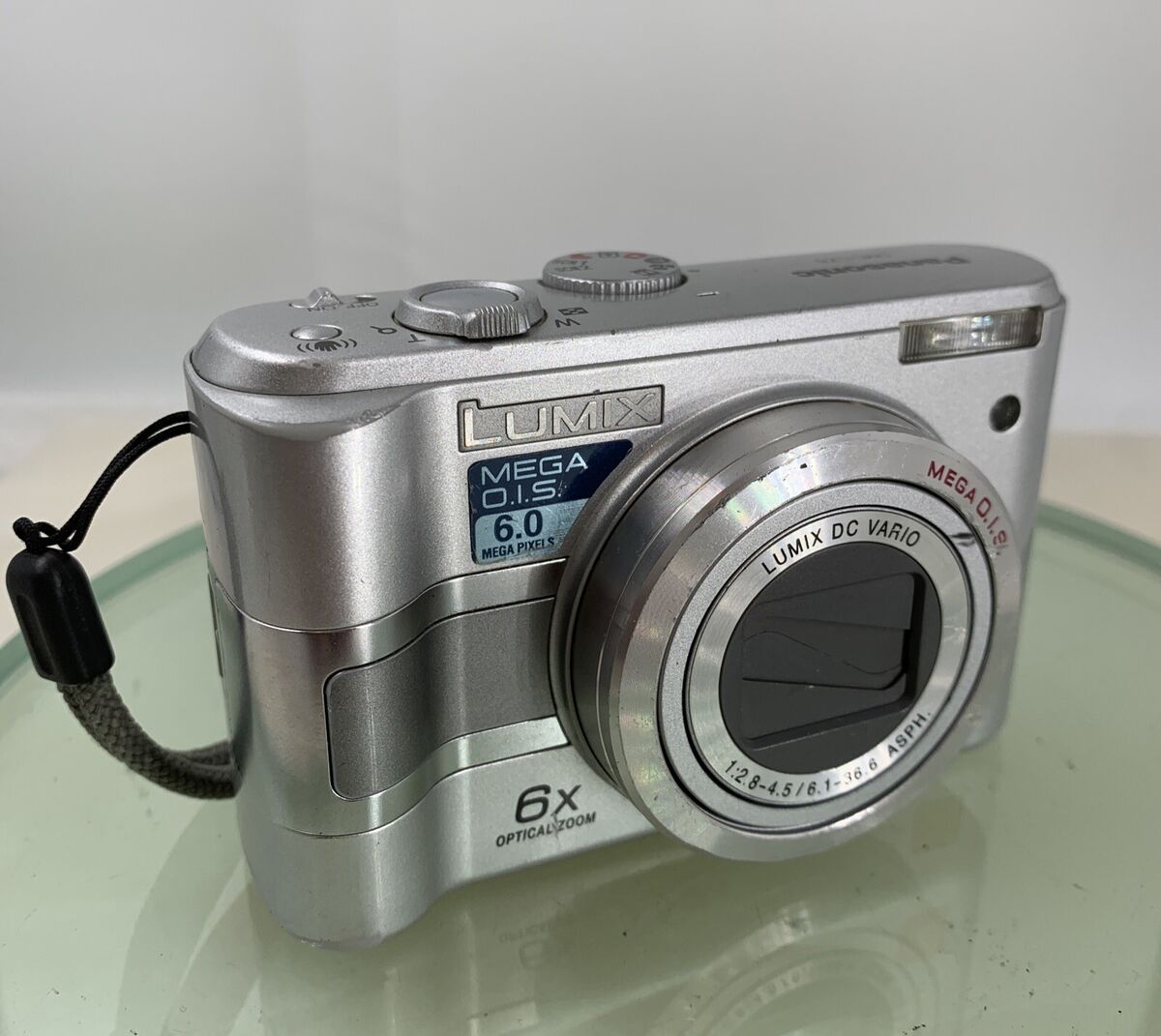 Panasonic Lumix DMC-LZ5 6.0MP Compact DigitalCamera Panasonic Lumix DMC-LZ5 6.0MP Compact DigitalCamera
