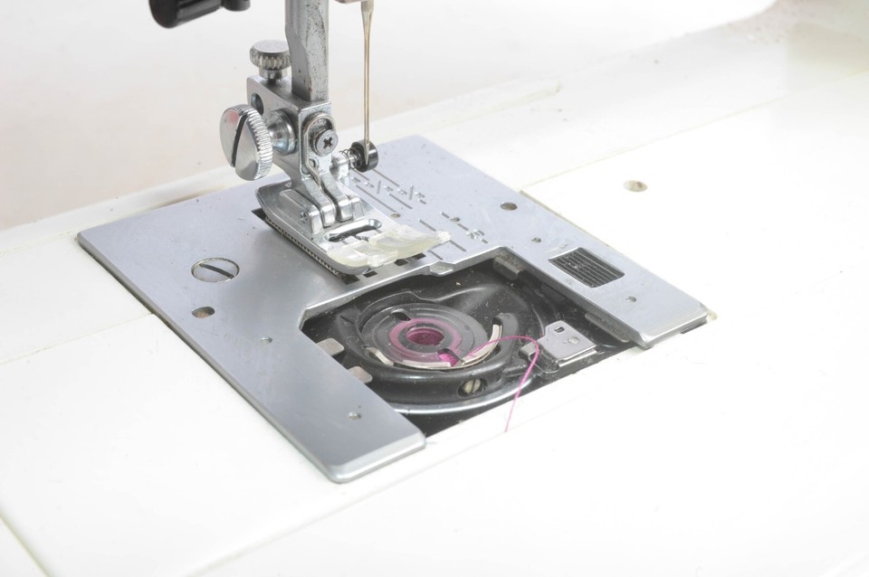 Elna 6004 Sewing Machine (Untested) eBay