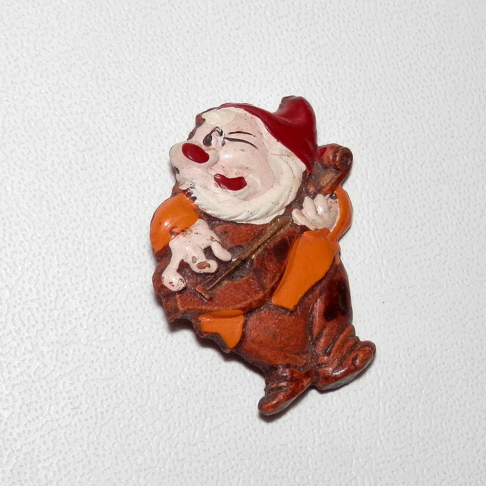 1938 Disney ENT счастливый Белоснежка семь гномов сирокко фигурный 3D значок винтажный  - Изображение 4 из 4