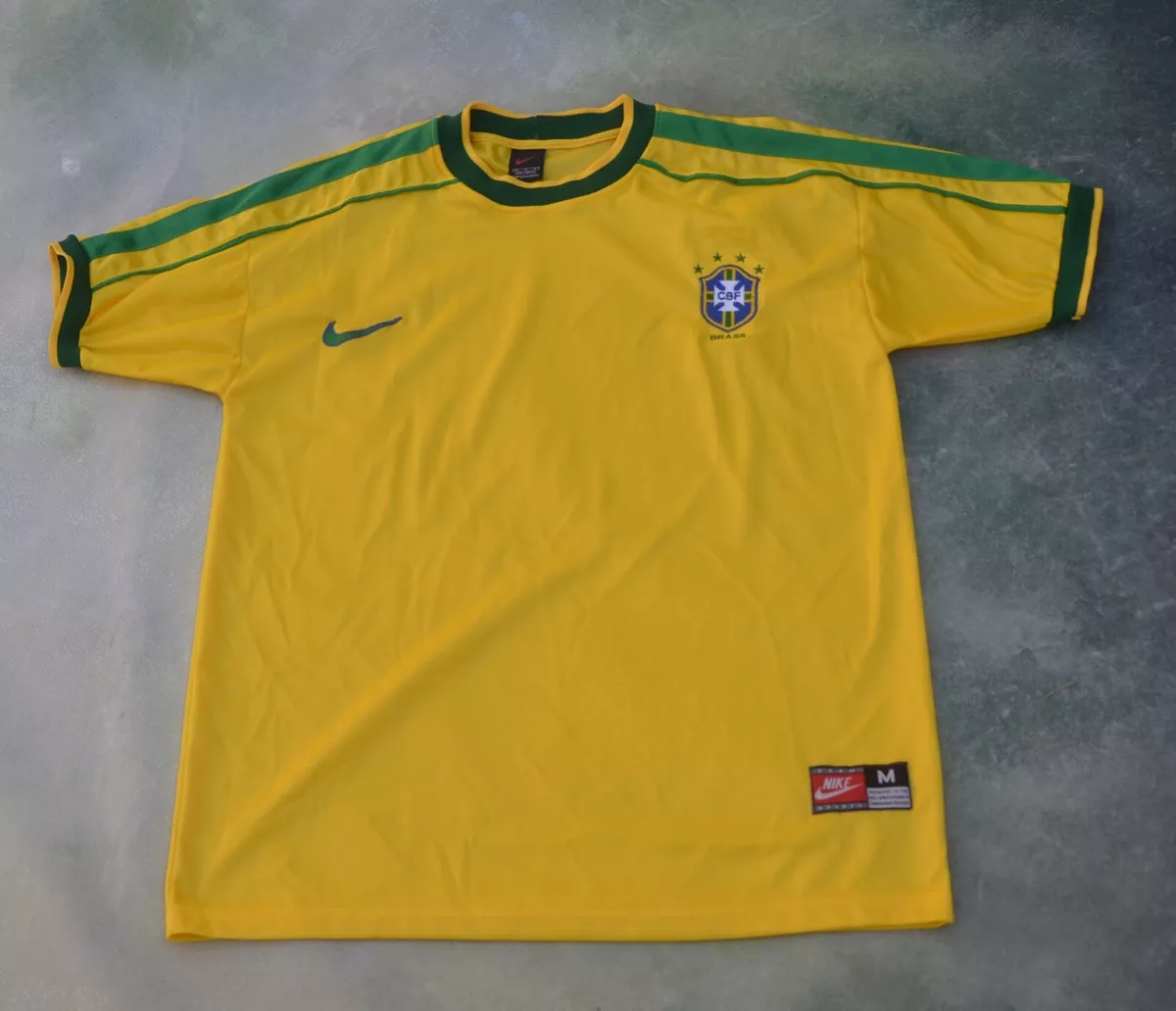 BRASIL VINTAGE NIKE JERSEY!