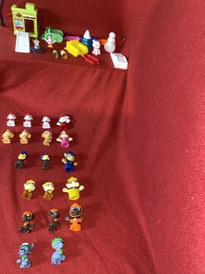 Paw Patrol Figurine Toy Lot Character Pups Nickelodeon  Chase Zumba Rubble