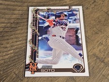 2025 Topps Holiday #H150 Juan Soto Image Variation New York Mets Nmmt